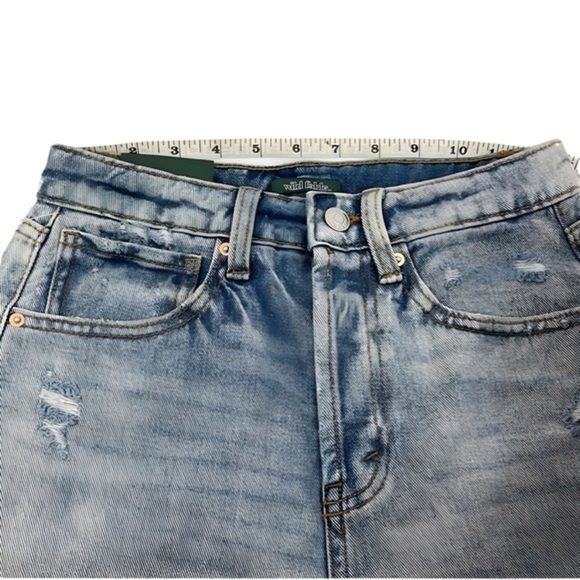 NWT Wild Fable Medium Wash Shorts - Size‎ : Super High Rise Cutoff Shorts - Picture 4 of 5